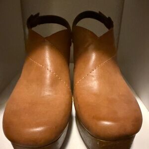 White Mountain Tan Leather Slip-On Clogs with Back Strap